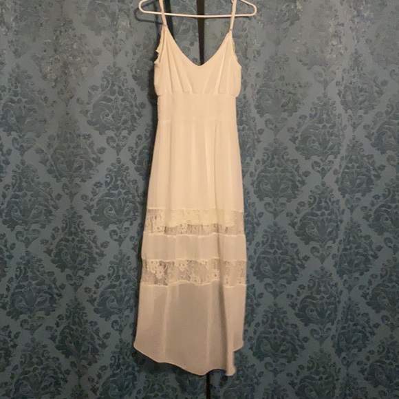 White High-Low Dress - Picture 2 of 5